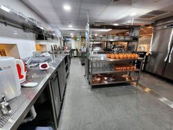 Lucky Plaza (D9), Retail #618127531
